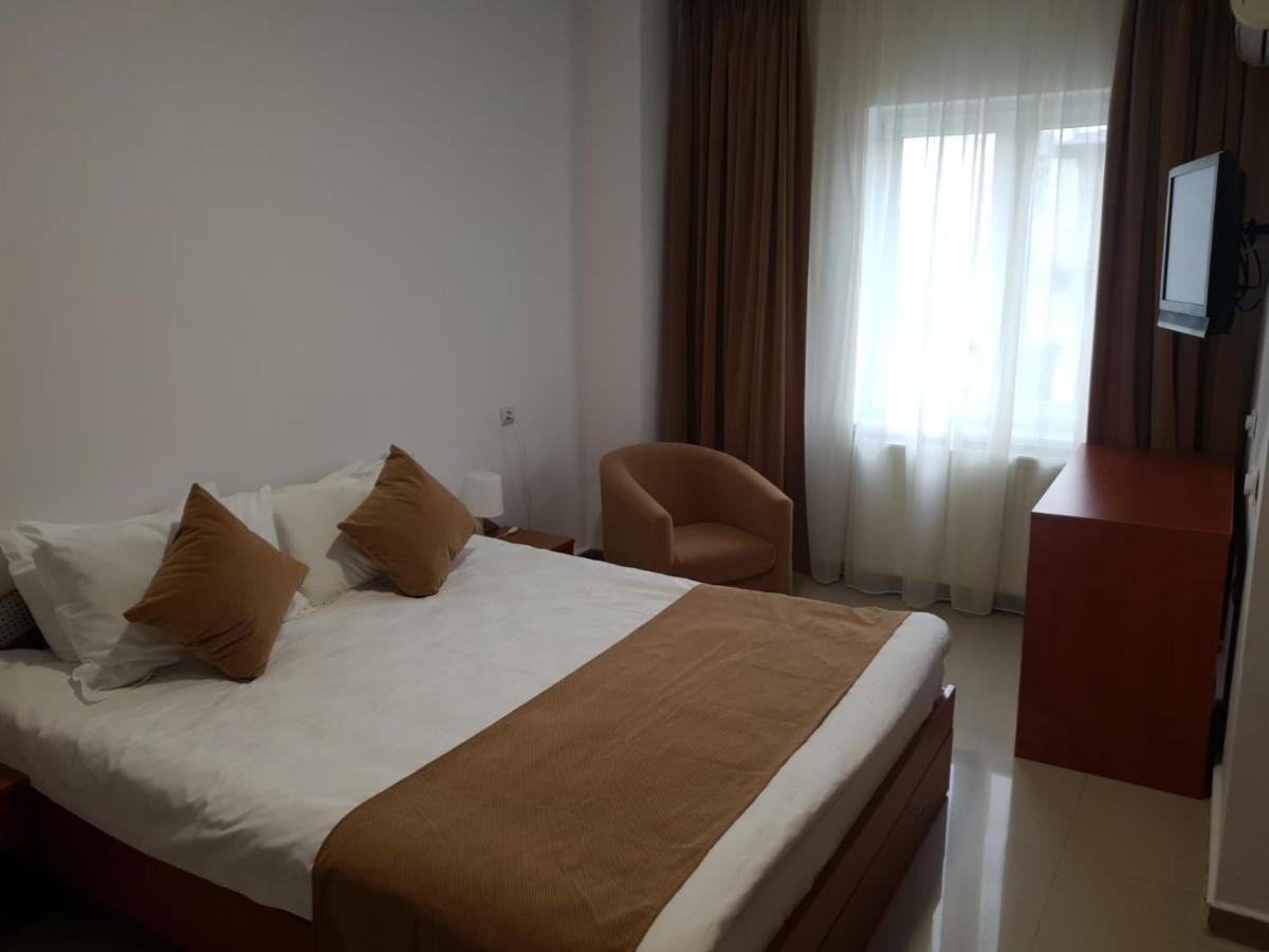 Hotel Top Central Bukarest Exterior foto