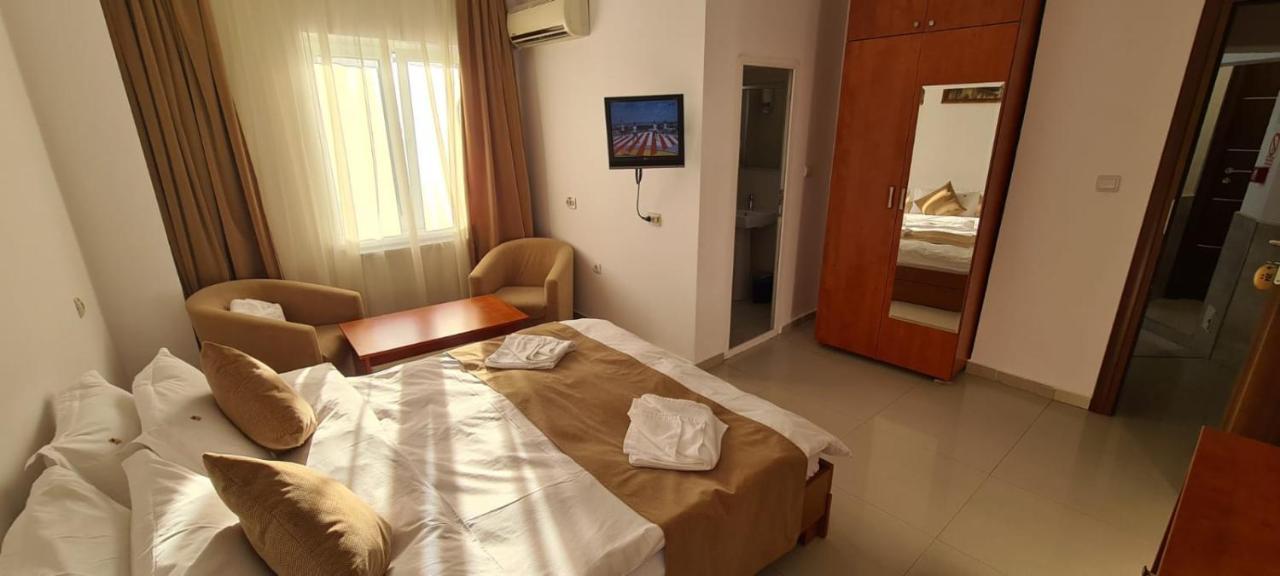 Hotel Top Central Bukarest Exterior foto